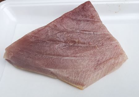 寒ブリ 価格は魚体の500g相当分の単価です